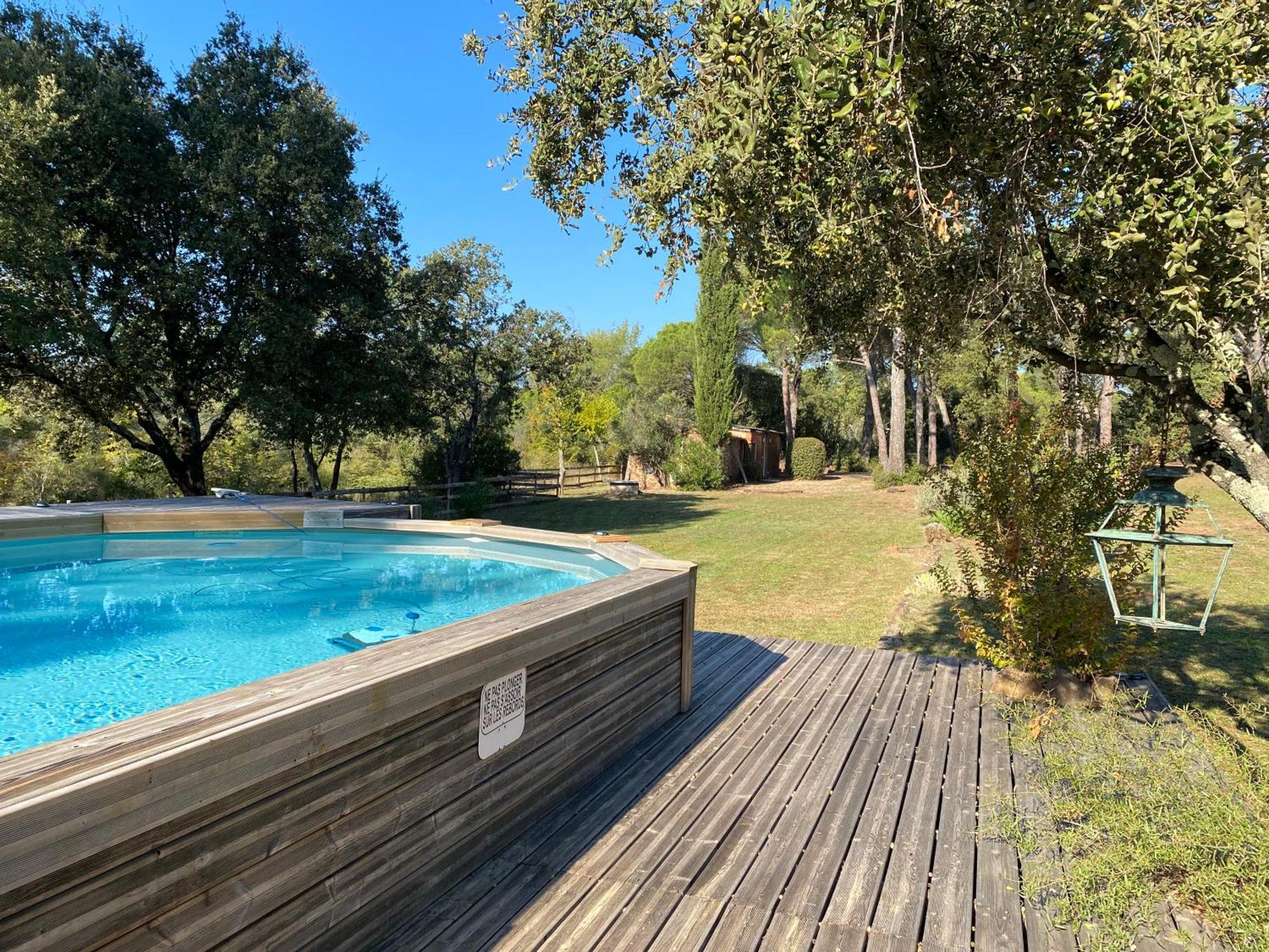 La Villa Le Cannet-des-Maures Luaran gambar