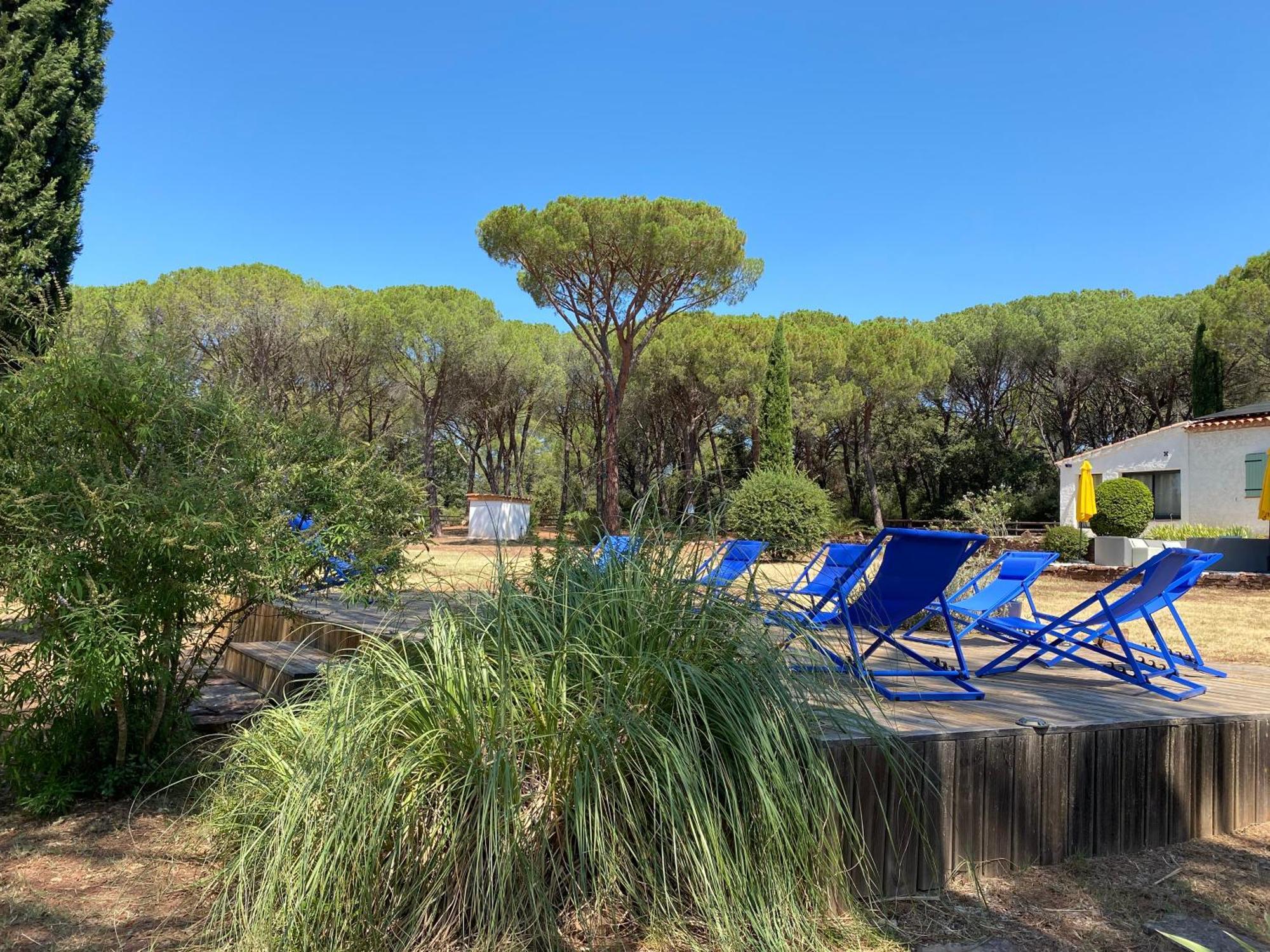 La Villa Le Cannet-des-Maures Luaran gambar